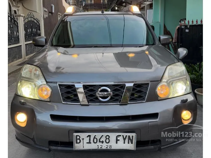 Jual Mobil Nissan X