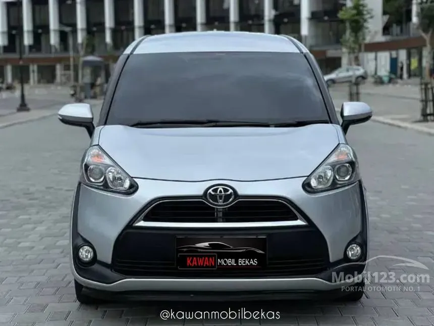 Jual Mobil Toyota Sienta 2017 V 1.5 di Banten Automatic MPV Silver Rp 160.000.000