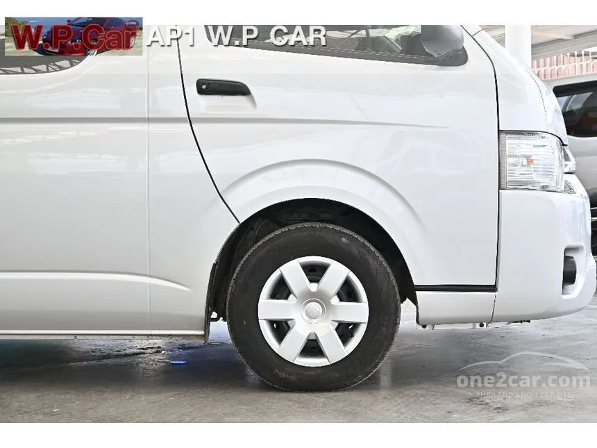 2019 Toyota HIACE D4D Van