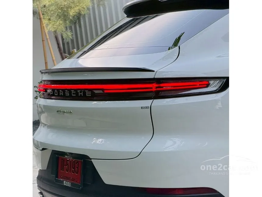 2026 Porsche CAYENNE S E-Hybrid SUV