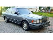 1989 Toyota Crown 2.0L ROYAL SALON M/T GREY