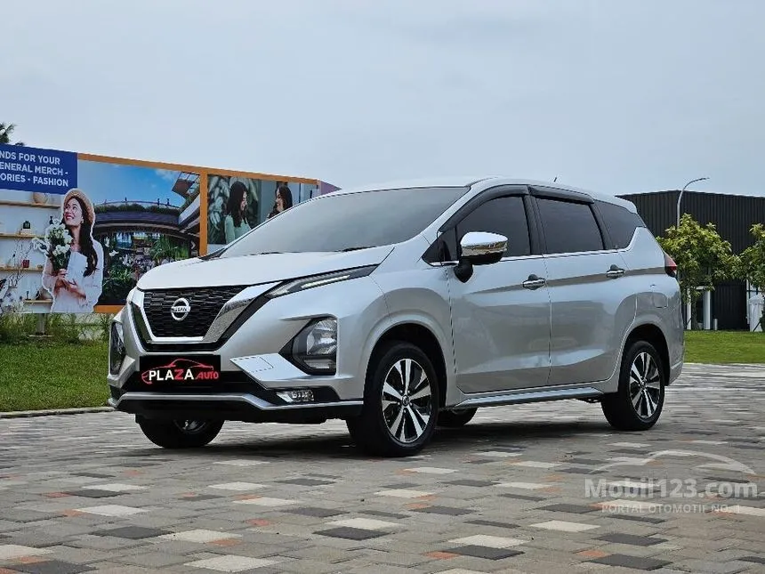 Jual Mobil Nissan Livina 2019 VL 1.5 di Banten Automatic Wagon Silver Rp 183.000.000