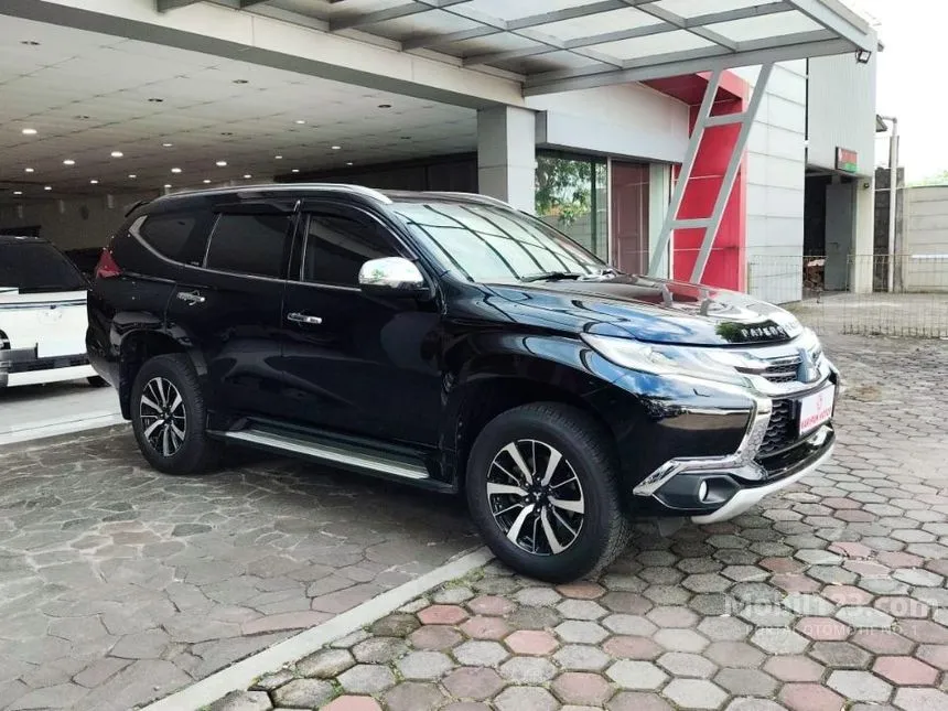 Jual Mobil Mitsubishi Pajero Sport 2016 Dakar 2.4 di Jawa Barat Automatic SUV Hitam Rp 375.000.000