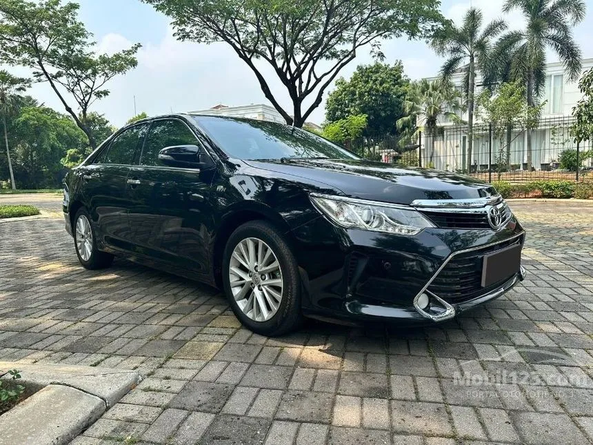 Jual Mobil Toyota Camry 2017 V 2.5 di DKI Jakarta Automatic Sedan Hitam Rp 22.500.000