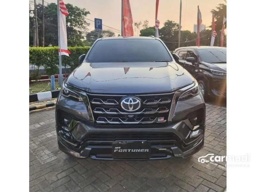 Jual Mobil Toyota Fortuner 2024 GR Sport 2.8 di DKI Jakarta Automatic SUV Abu