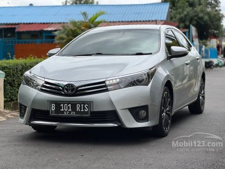 Jual Mobil Toyota Corolla Altis 2015 V 1.8 di DKI Jakarta Automatic Sedan Silver Rp 170.000.000