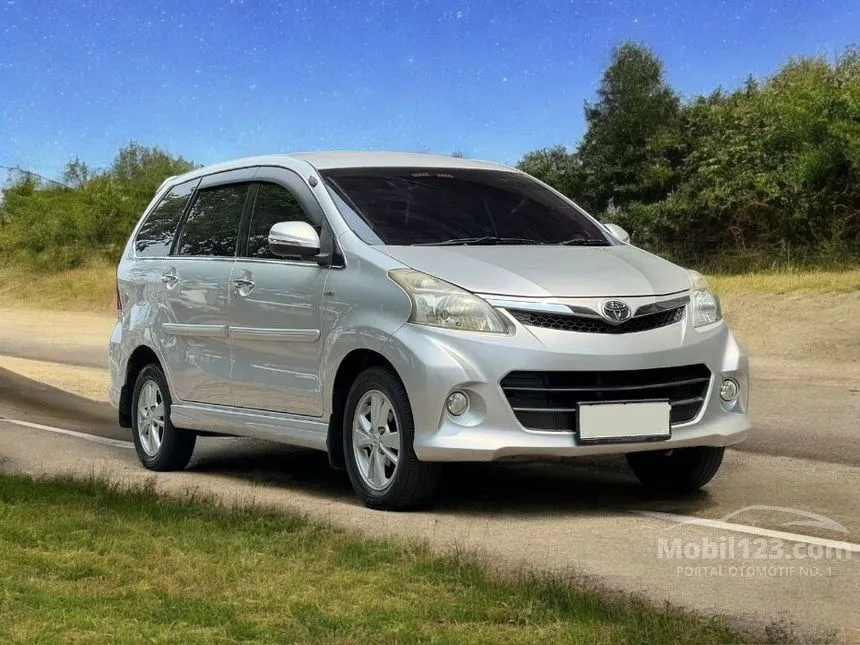 Jual Mobil Toyota Avanza 2014 Veloz 1.5 di Jawa Timur Automatic MPV Silver Rp 145.000.000