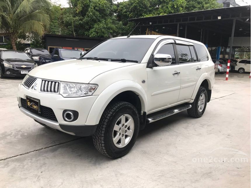 Mitsubishi pajero sport 2014