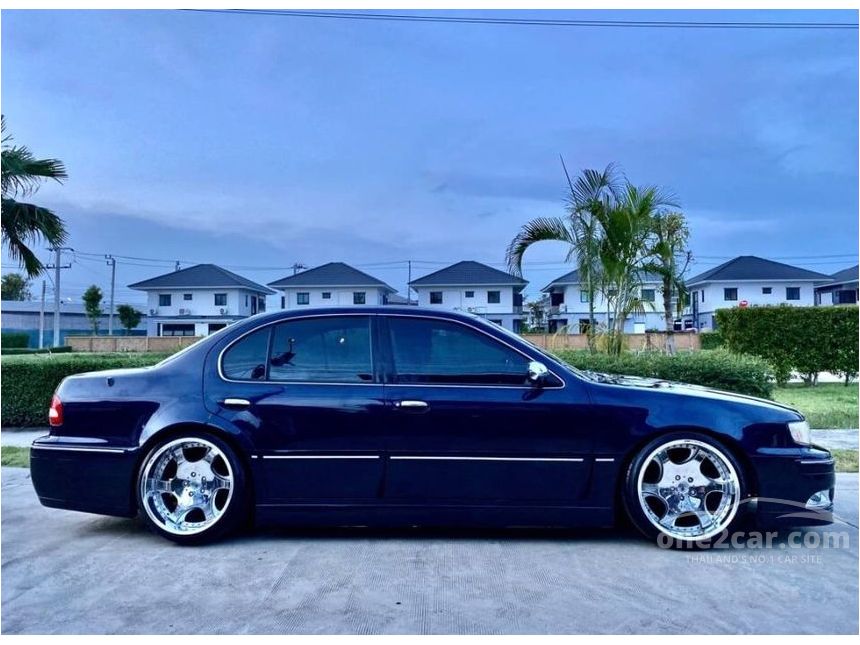 Nissan cefiro 2001