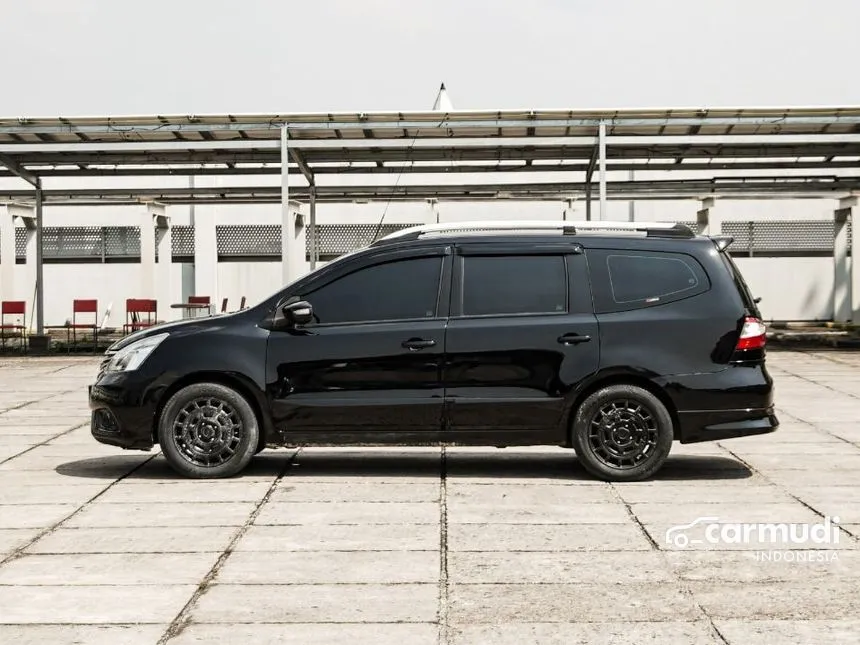 2013 Nissan Grand Livina XV MPV