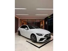 2024 Mercedes-Benz C300 2.0 AMG Line Sedan (Faktur 2025) White on Black Odo 2 Rb (TERMURAH)