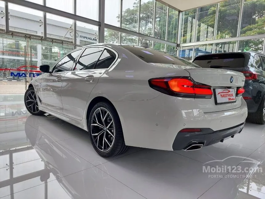 2021 BMW 520i M Sport Sedan