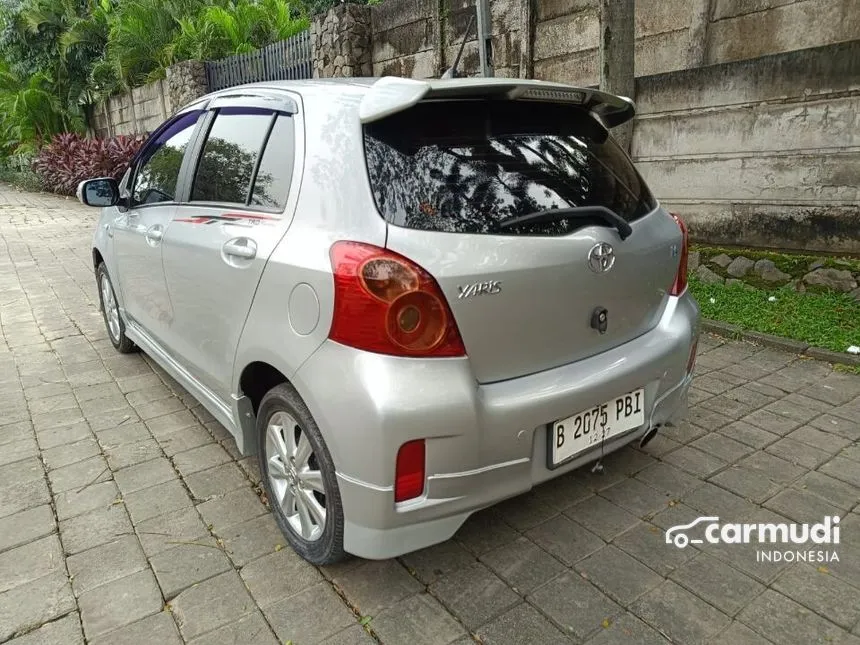 2013 Toyota Yaris E Hatchback