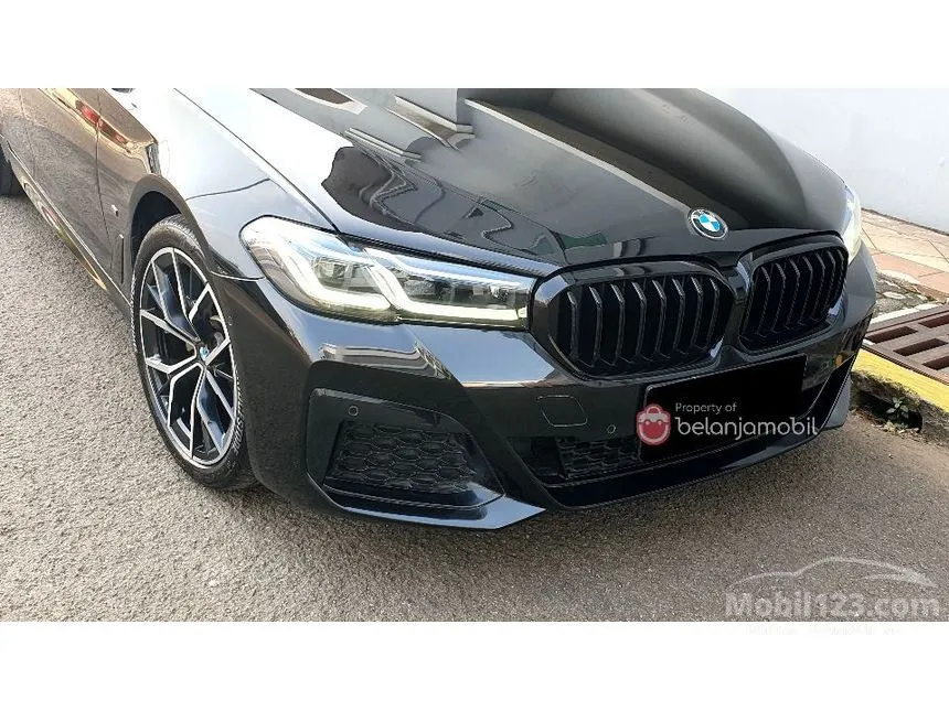2023 BMW 520i M Sport Sedan