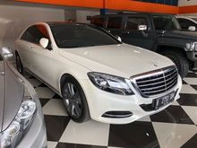 Mercedes-Benz S400 Tahun 2015. Km 4200 saja. Kondisi sangat bagus seperti baru