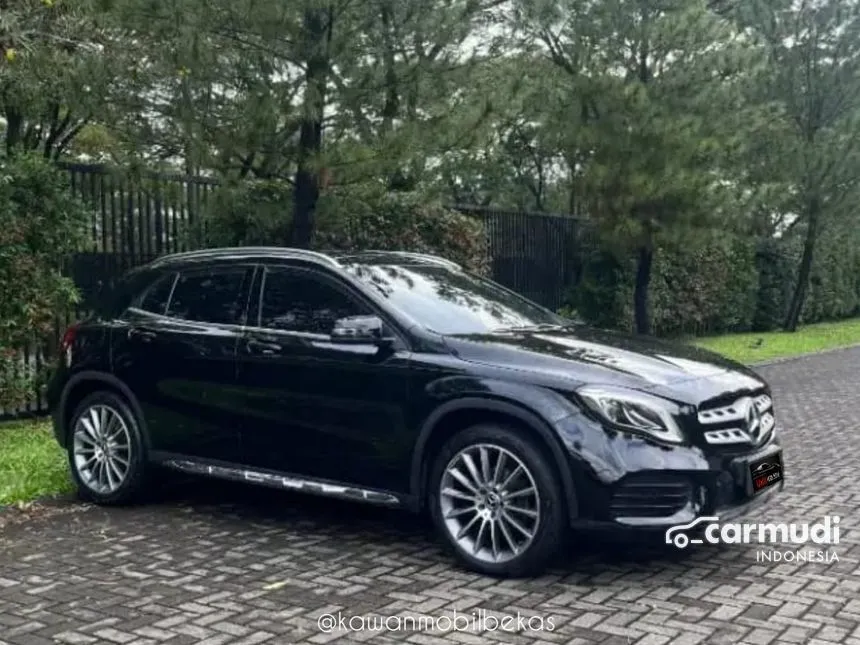 2020 Mercedes-Benz GLA200 AMG Line SUV