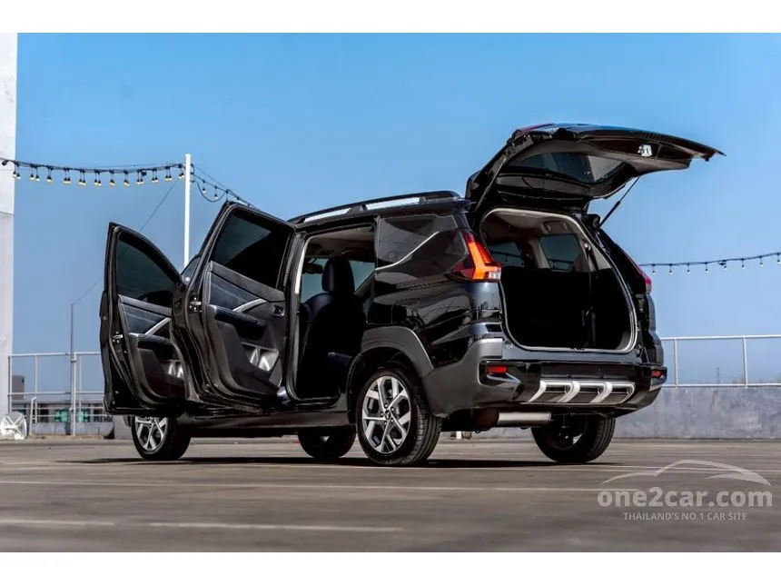 2024 Mitsubishi Xpander Cross HEV Cross Wagon