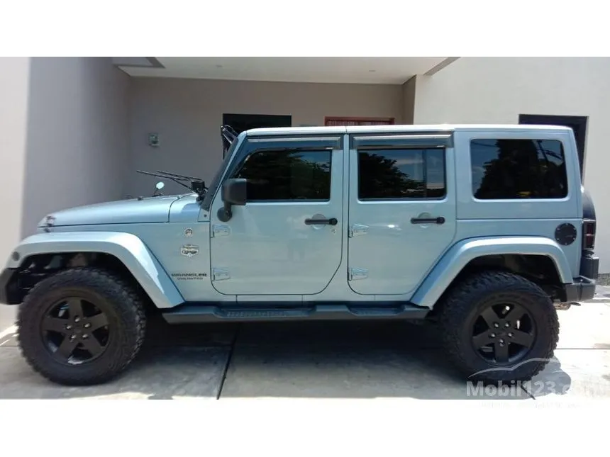 2012 Jeep Wrangler Sahara Unlimited 4 Door SUV
