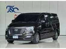 2020 Hyundai H-1 2.5 (ปี 18-24) Deluxe Van