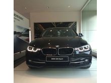 HOT BIG PROMO BMW 320i 2.0 Sport Sedan Facelift NIK 2017