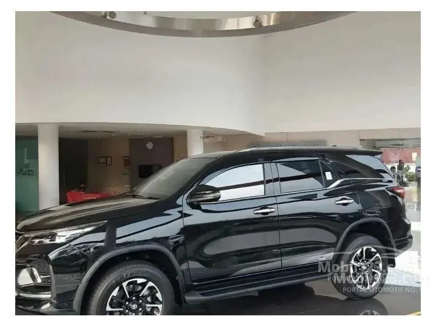 2022 Toyota Fortuner GR Sport 4X2 SUV