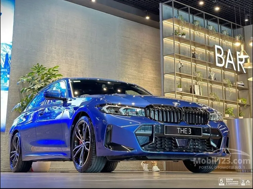 Jual Mobil BMW 330i 2024 M Sport Pro 2.0 di DKI Jakarta Automatic Sedan Biru Rp 1.255.000.000