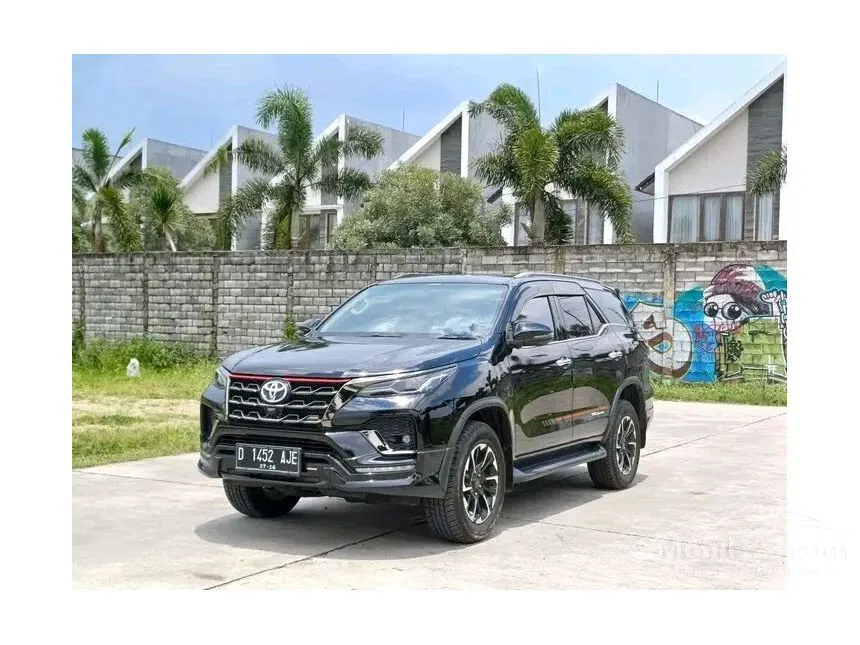 Jual Mobil Toyota Fortuner 2021 VRZ 2.4 di Jawa Barat Automatic SUV Hitam Rp 499.000.000