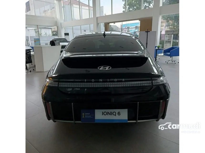 2023 Hyundai IONIQ 6 Signature Long Range Sedan