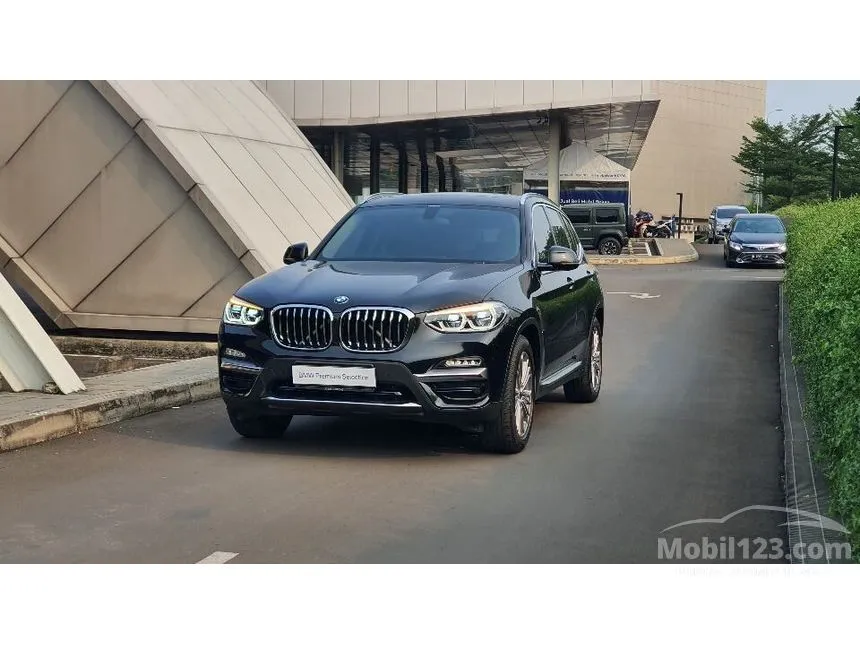 Jual Mobil BMW X3 2019 xDrive20i Luxury 2.0 di DKI Jakarta Automatic SUV Hitam Rp 879.000.000