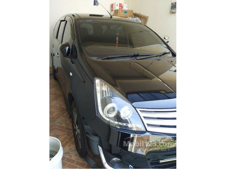 Jual Mobil Nissan Grand Livina 2013 Highway Star Autech 1 