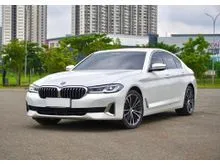 2022 BMW 530i 2.0 M Sport Sedan Odo 18 Rbuan Pajak Panjang (TERMURAH)