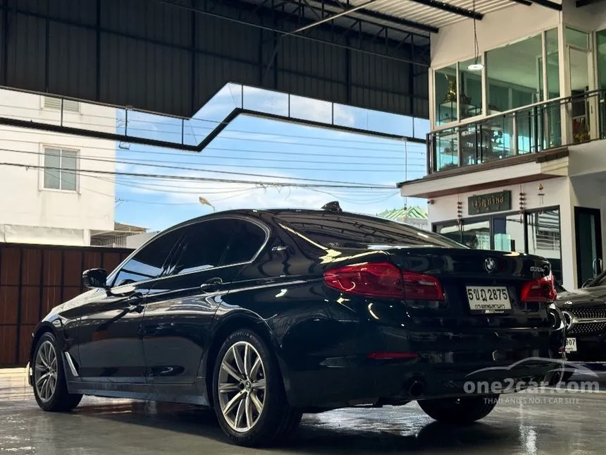 2019 BMW 530e Elite Sedan