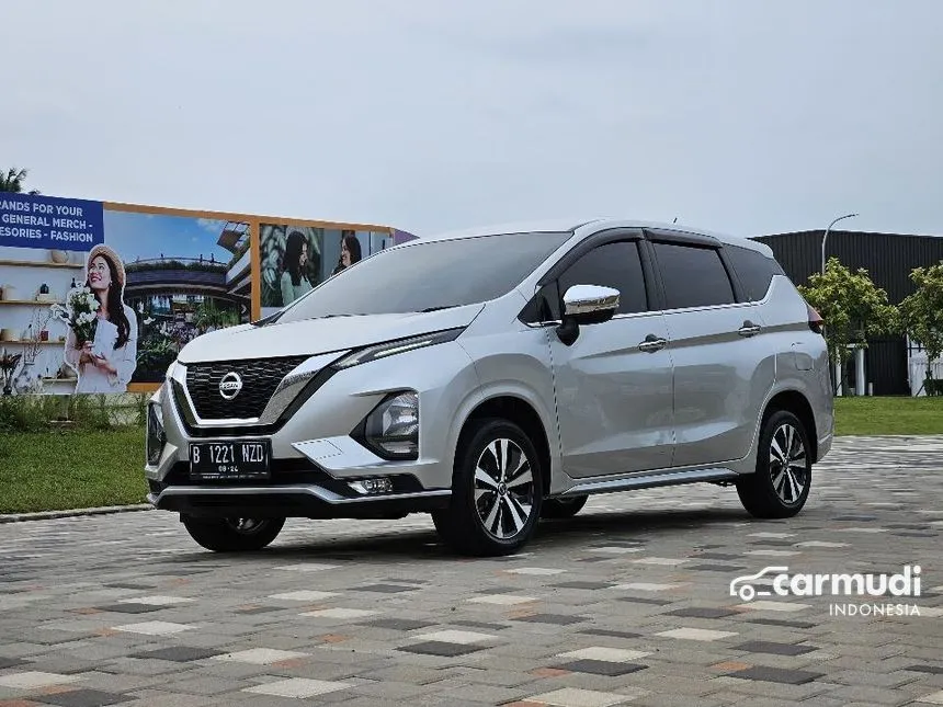 Jual Mobil Nissan Livina 2019 VL 1.5 di Banten Automatic Wagon Silver Rp 190.000.000