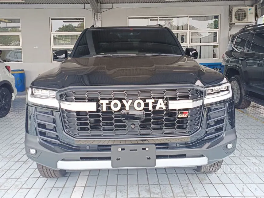 Jual Mobil Toyota Land Cruiser 2024 300 GR