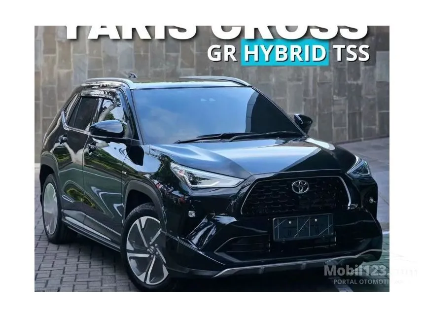 Jual Mobil Toyota Yaris Cross 2023 S HEV GR Parts Aero Package 1.5 di DKI Jakarta Automatic Wagon Hitam Rp 353.900.000