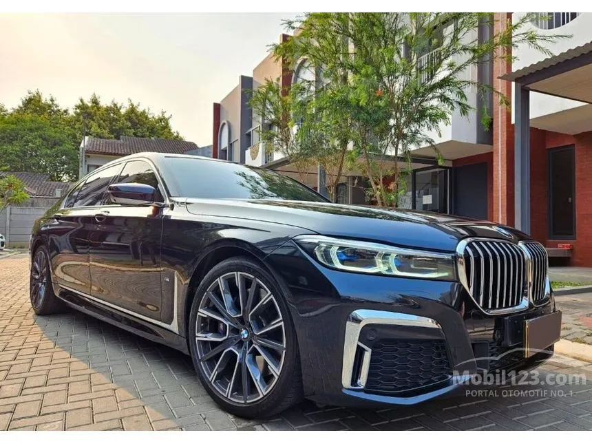 Jual Mobil BMW 730Li 2019 M Sport 2.0 di DKI Jakarta Automatic Sedan Hitam Rp 1.390.000.000