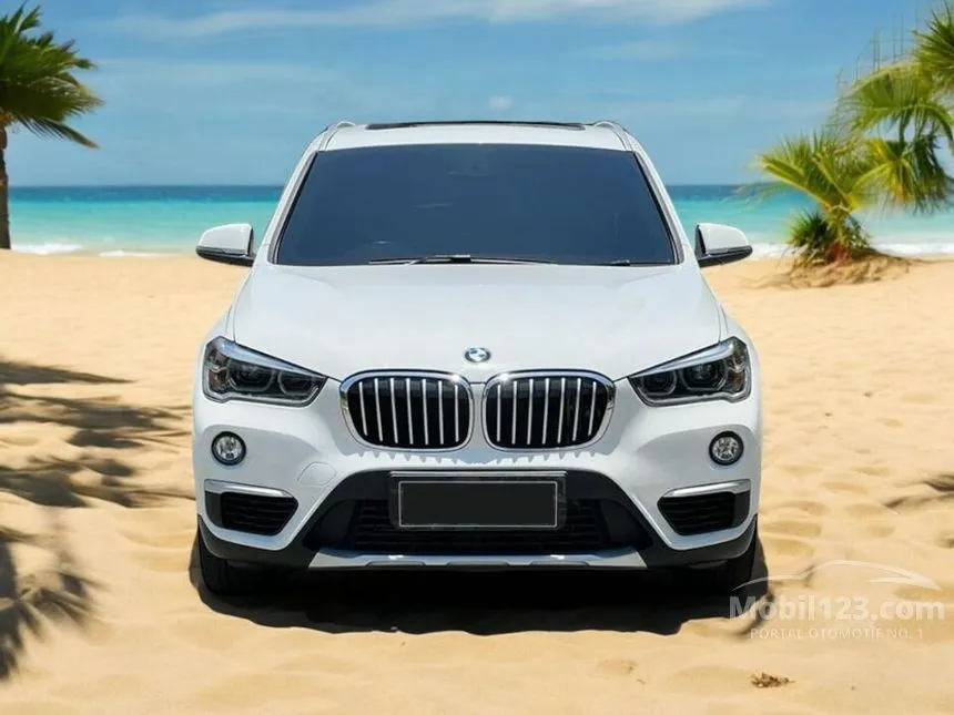 Jual Mobil BMW X1 2019 sDrive18i xLine 1.5 di Jawa Timur Automatic SUV Putih Rp 510.000.000