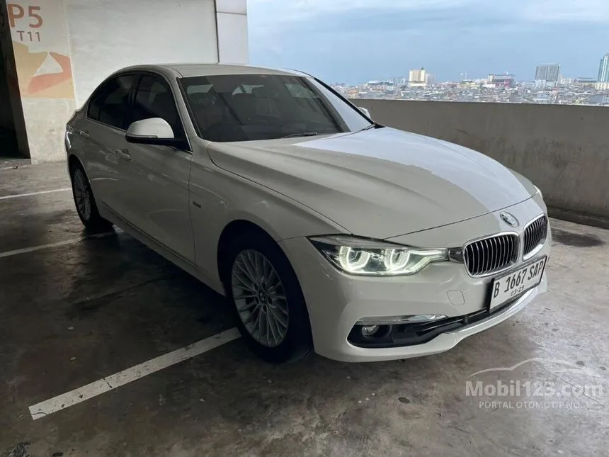 Jual Mobil BMW 320i 2018 Luxury 2.0 di DKI Jakarta Automatic Sedan Putih Rp 357.000.000