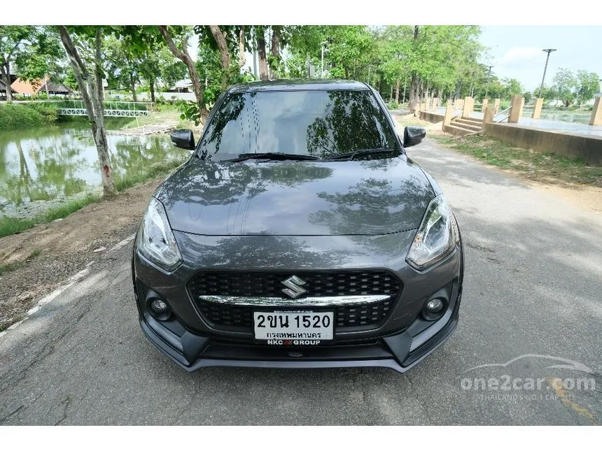 2022 Suzuki SWIFT GLX Hatchback