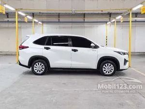 2023 Toyota Kijang Innova Zenix 2.0 G HV (Premium Color) MPV