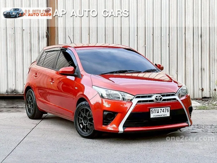 2016 Toyota YARIS E Hatchback