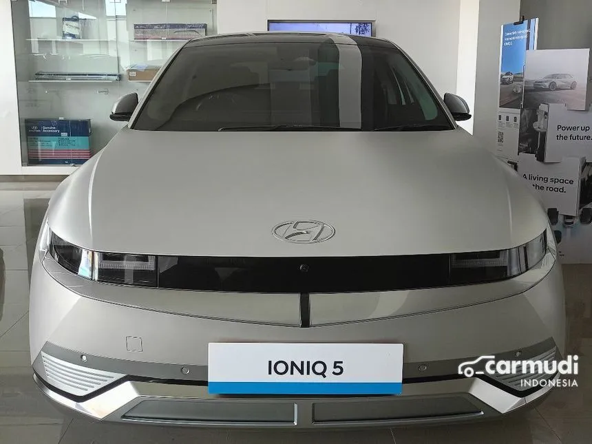 Jual Mobil Hyundai IONIQ 5 2023 Long Range Signature di DKI Jakarta Automatic Wagon Silver Rp 659.000.000