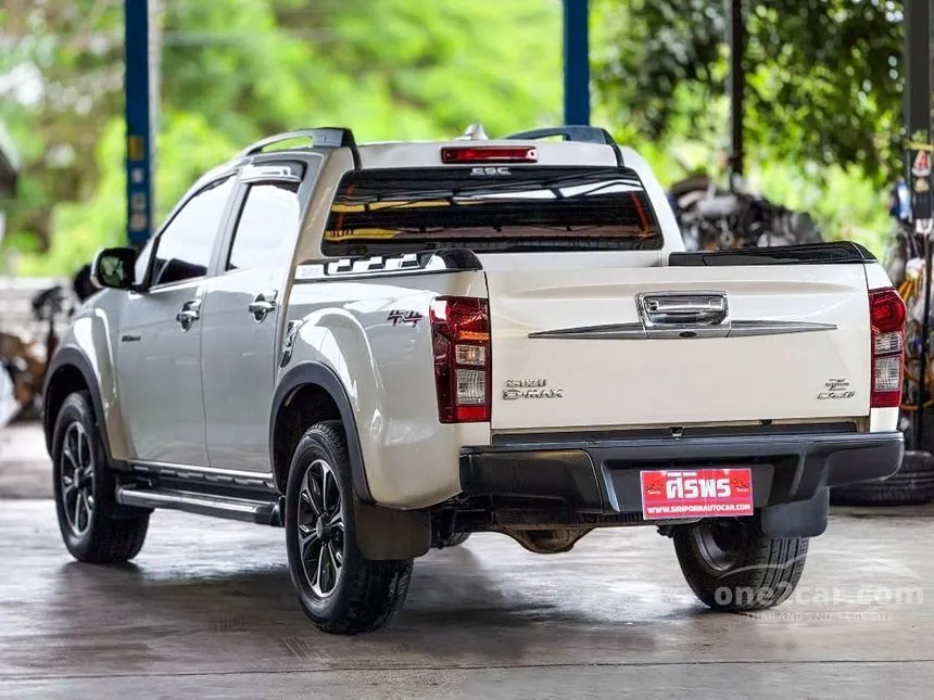 2017 Isuzu D-MAX Vcross Z-Prestige Cab-4 Pickup
