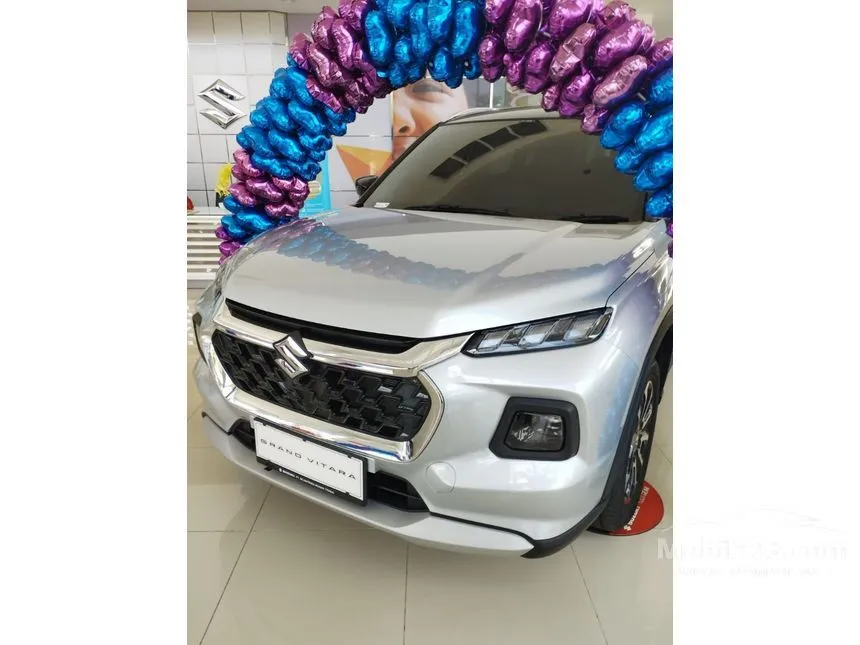 Jual Mobil Suzuki Grand Vitara 2024 MHEV GX 1.5 di Jawa Barat Automatic SUV Silver Rp 279.000.000