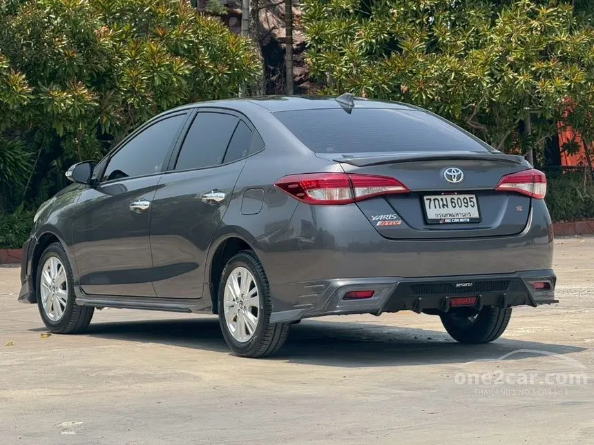 2018 Toyota Yaris Ativ S Sedan