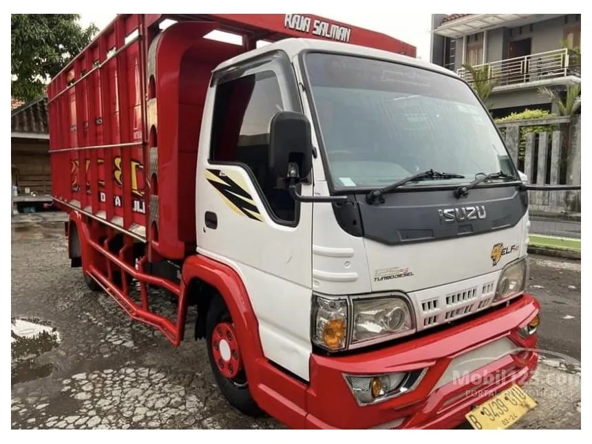 2019 Isuzu Elf Trucks