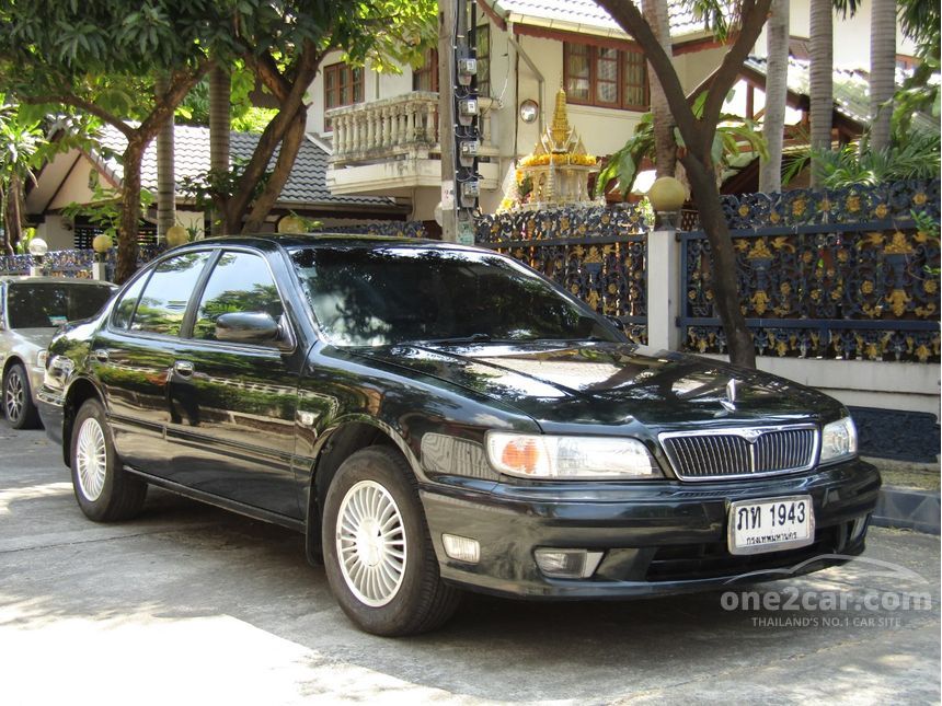 Nissan cefiro 2000
