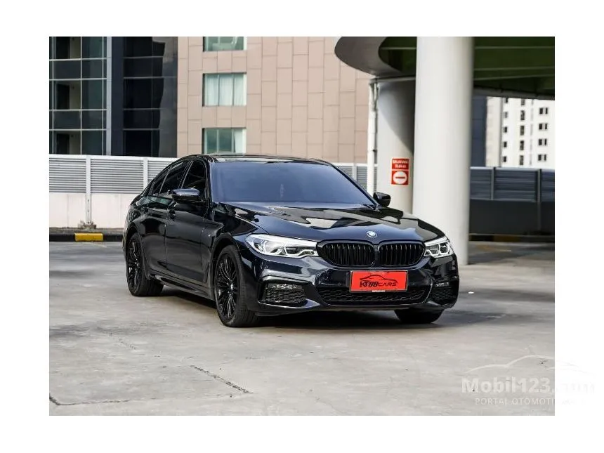 Jual Mobil BMW 520i 2020 M Sport Edition 75 2.0 di DKI Jakarta Automatic Sedan Hitam Rp 890.000.000