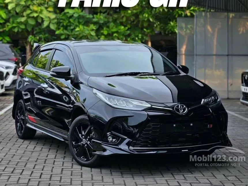 Jual Mobil Toyota Yaris 2024 S GR Sport 1.5 di Jawa Timur Automatic Hatchback Hitam Rp 290.000.000