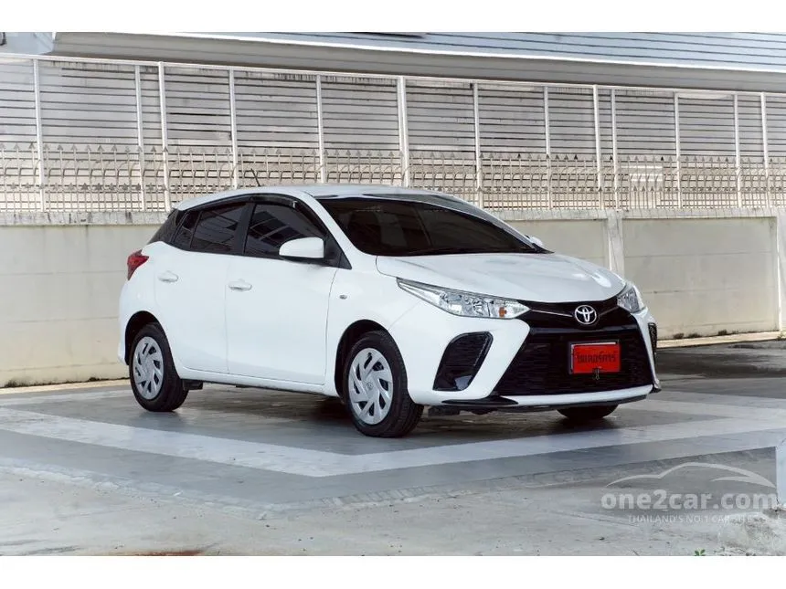 2022 Toyota YARIS Entry Hatchback